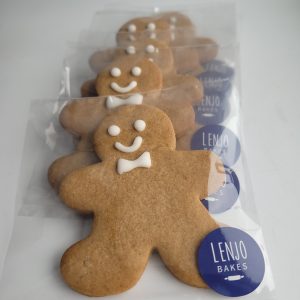 LenJo Bakes gingerbread cookies